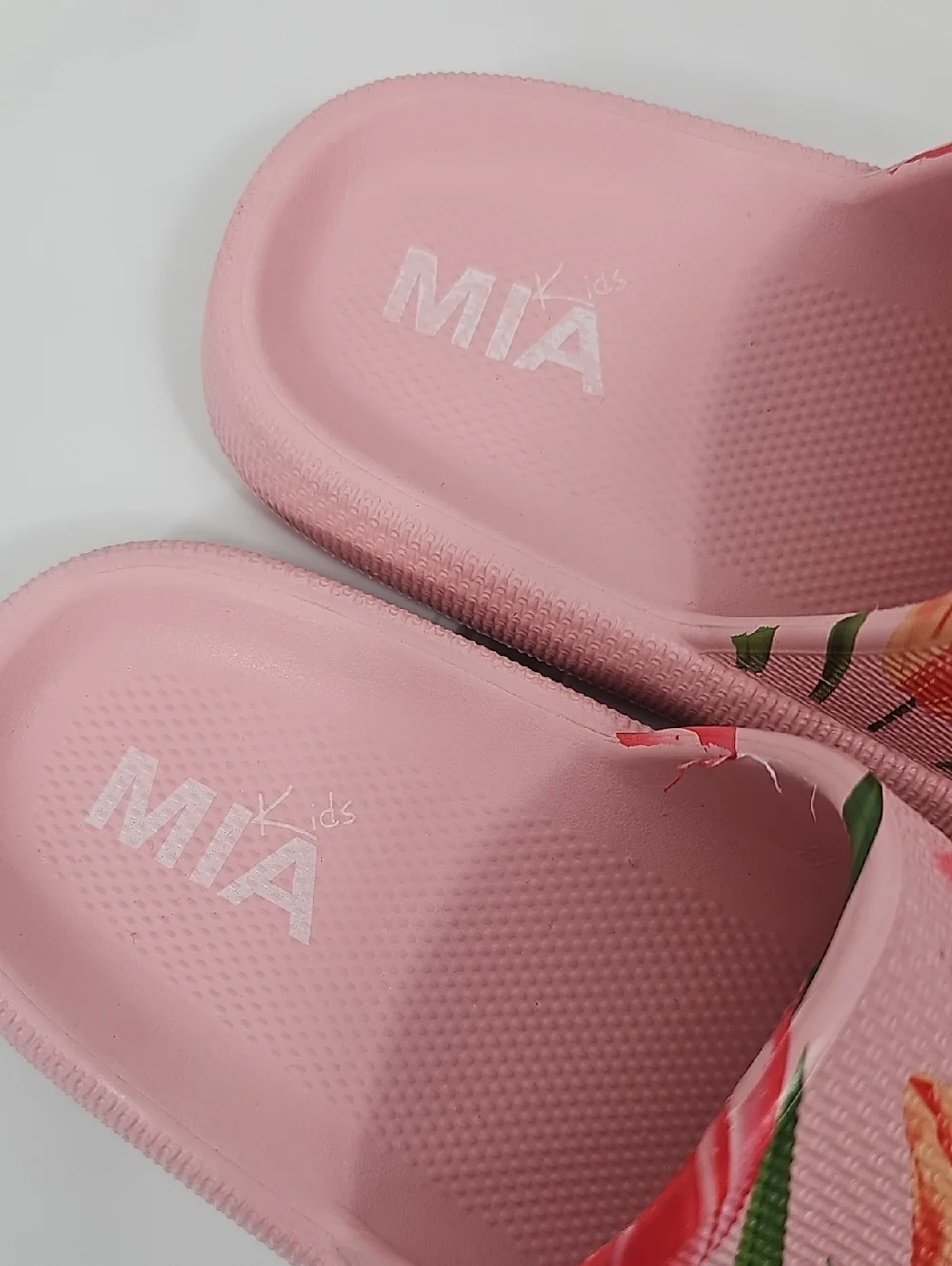 NIB MIA Little Lexa Girls 1 Pink Floral Pool Slide Sandals Cottagecore Tulip